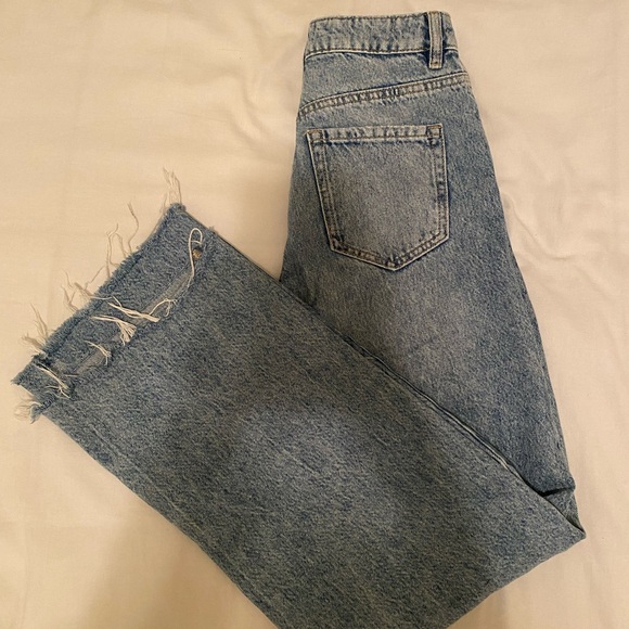 $35 GARAGE JEANS - Picture 2 of 2